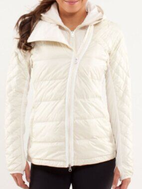 Lululemon What The Fluff Jacket Size 6 in Polar Cream 800 Fill Goose Down